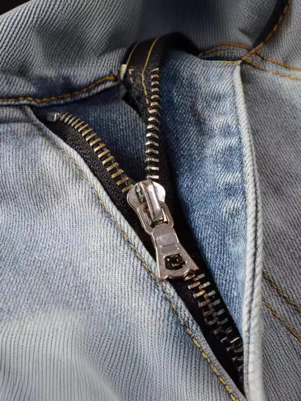 Men's Distressed Jeans with Pockets - R - DRESS