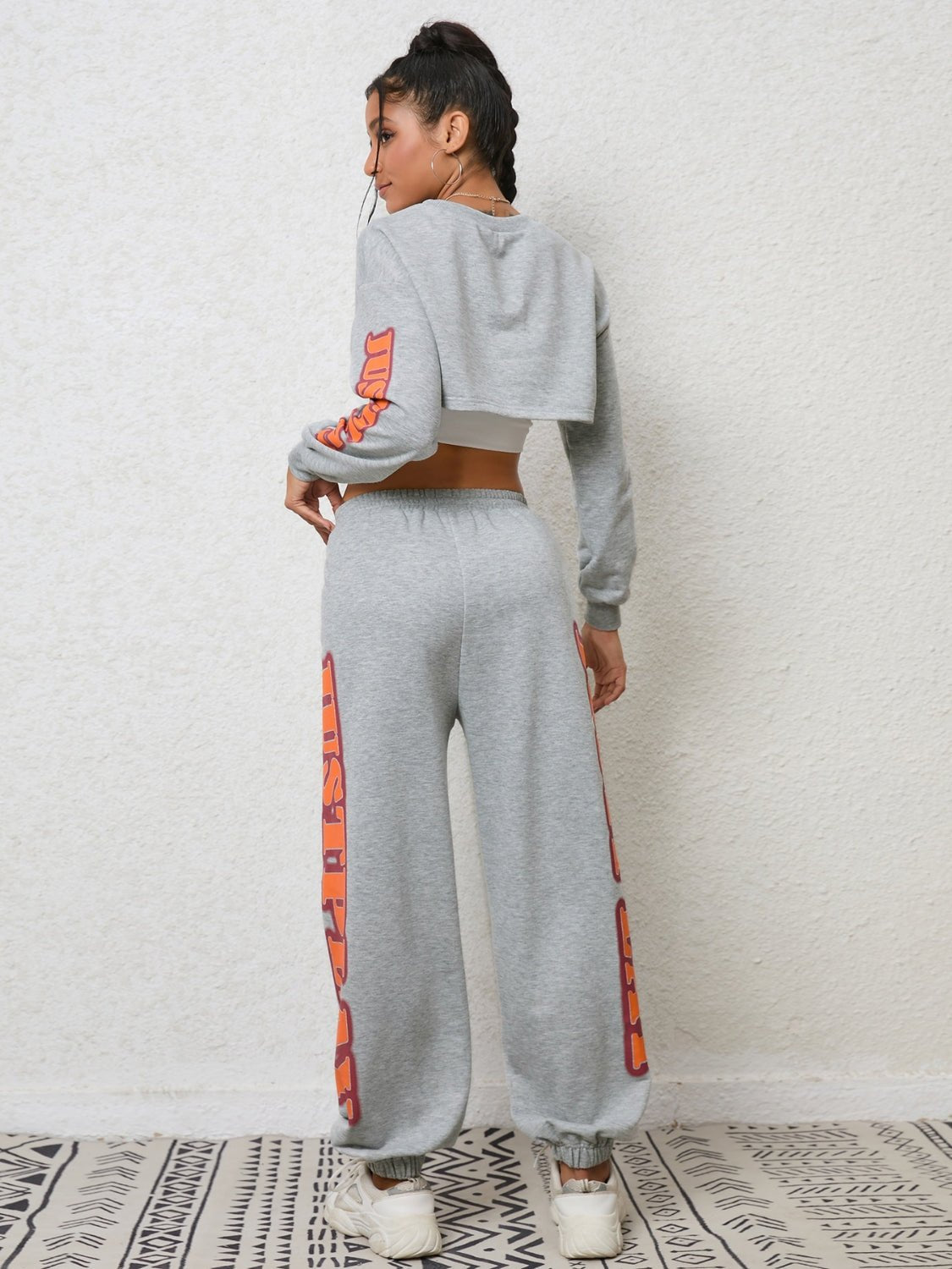 Cropped Sweatshirt and Sweatpants Set - R - DRESS