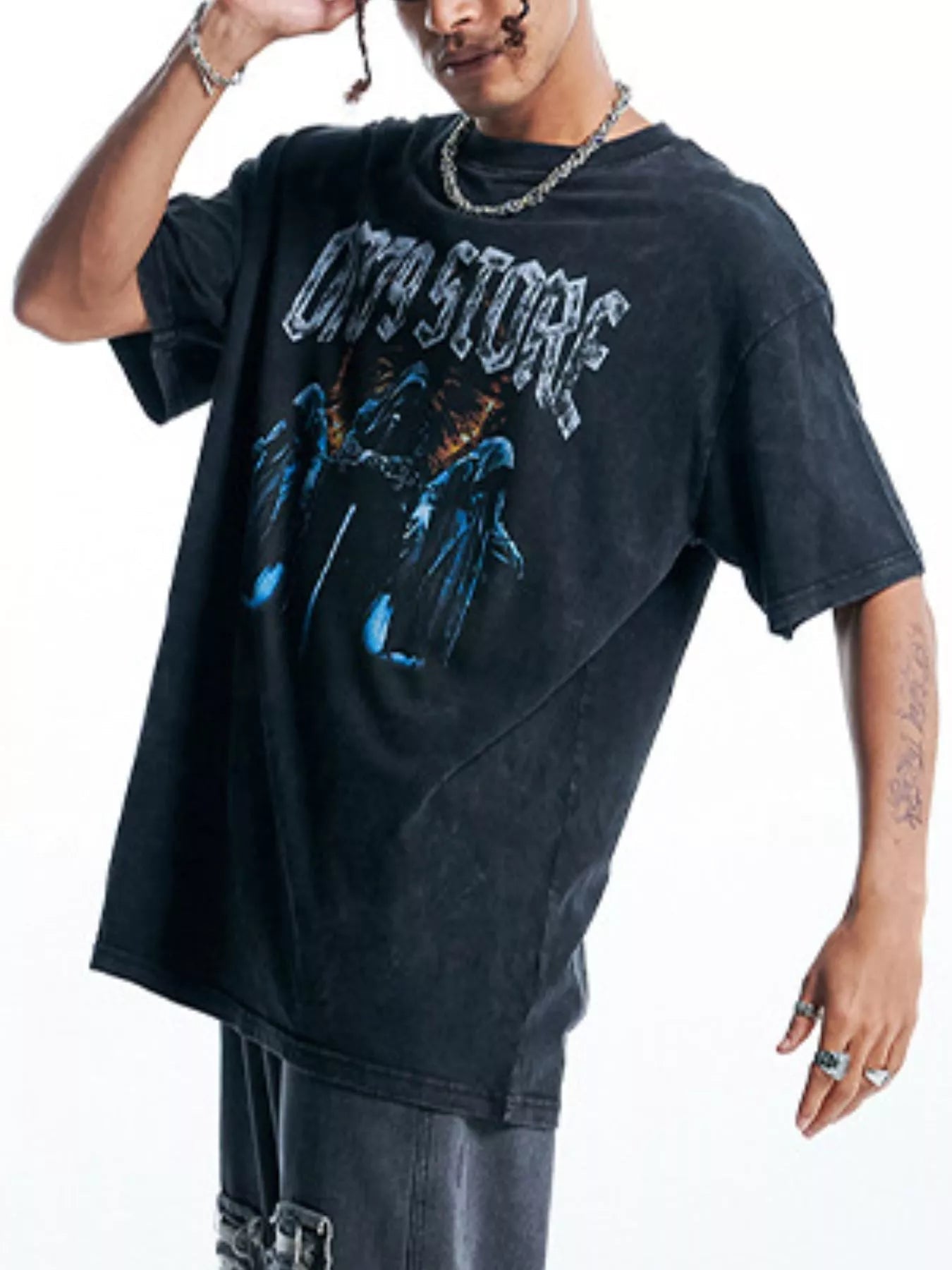 Men's Graphic Round Neck Short Sleeve T-Shirt - R - DRESS