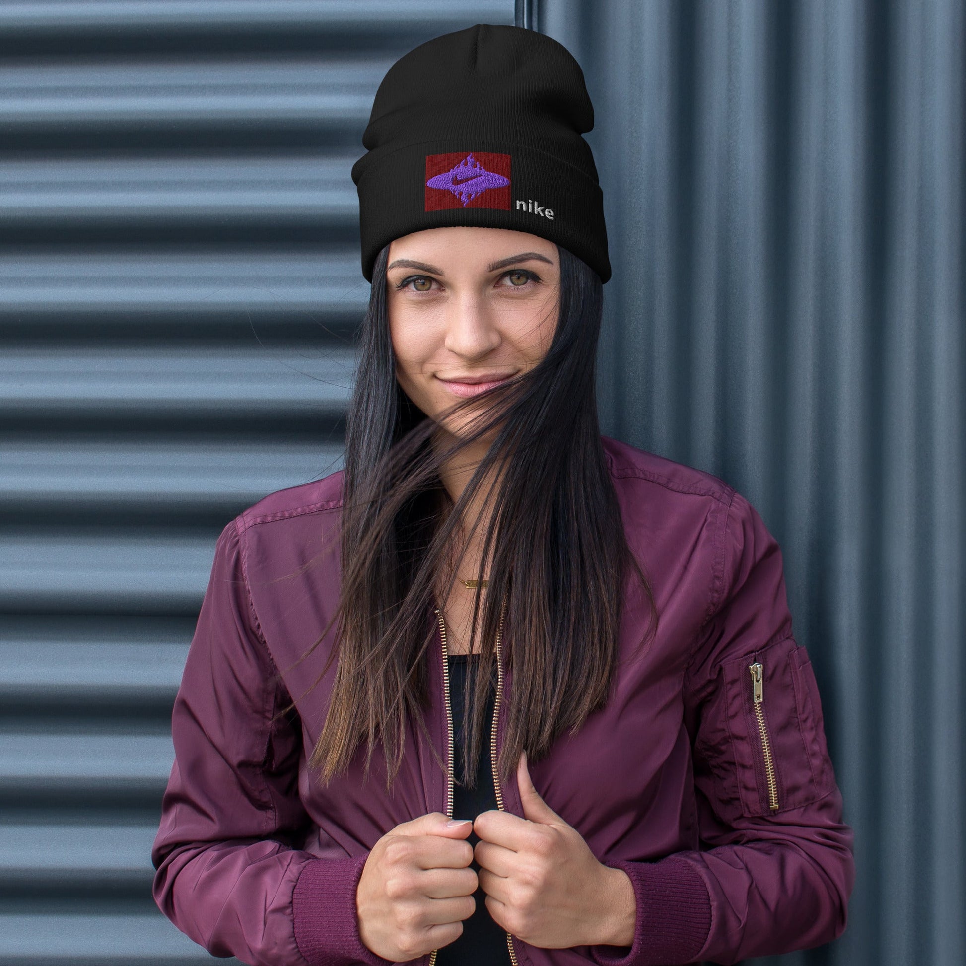 Nike Logo Embroidered Beanie - R - DRESS