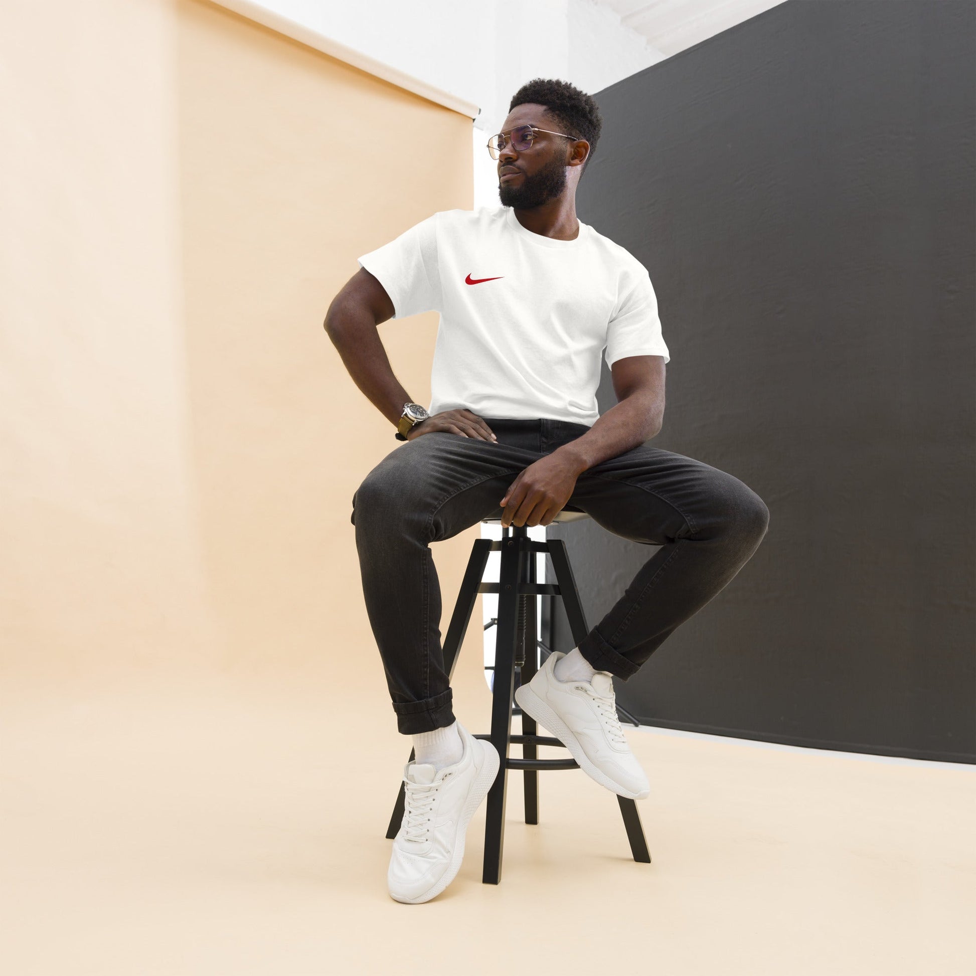 Nike Unisex classic tee - R - DRESS